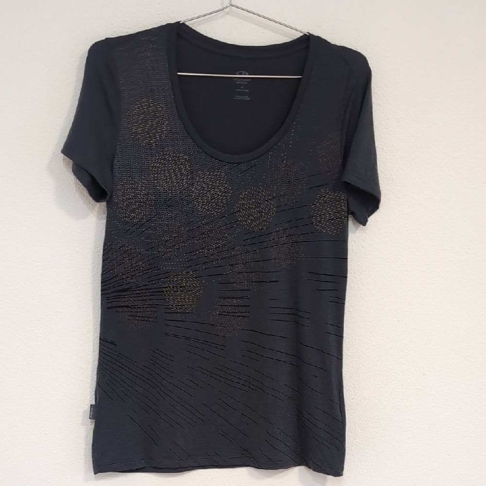 Icebreaker Black and Gold Women's Short Sleeve Tee